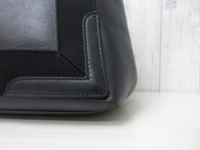 極美品 バレンシアガ ネイビーカバスS レザー ロゴ ネイビー ポーチ付き