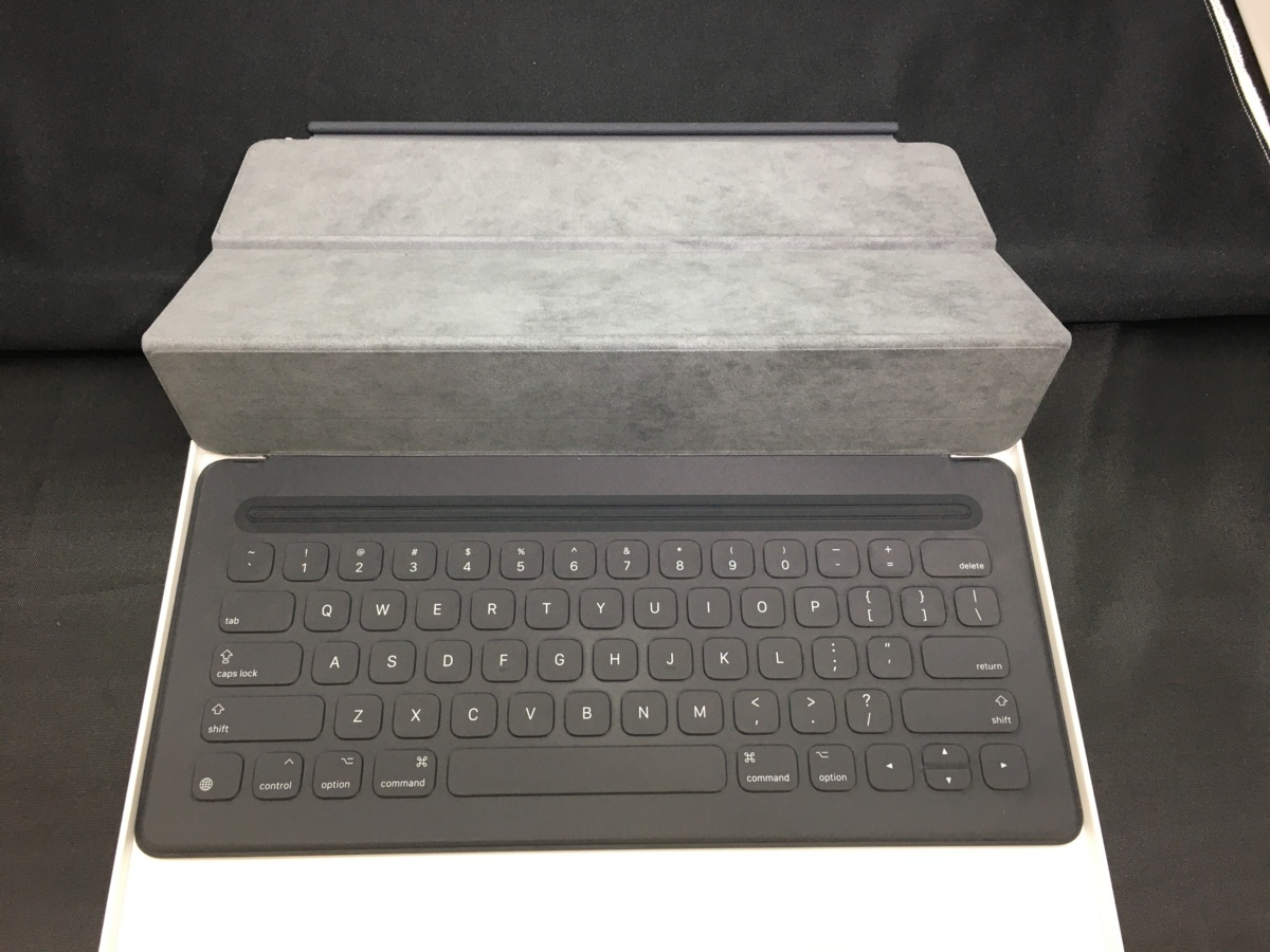 ☆～ 【ほぼ未使用】 APPLE iPad Pro 12.9インチ Smart Keyboard 