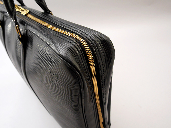 極美品】 LOUIS VUITTON ルイヴィトン エピ ポルトドキュマン