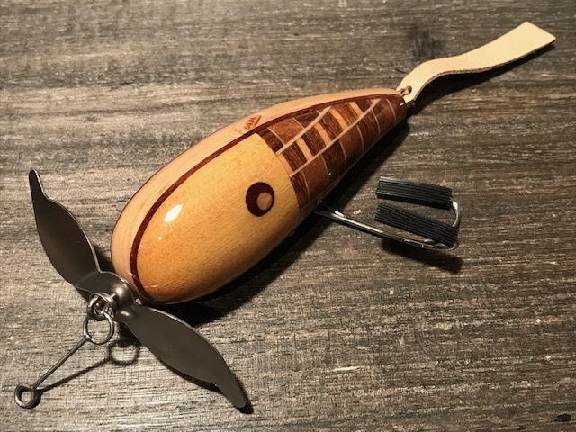 Fcube（エフキューブ）　コーニー　レンガ柄