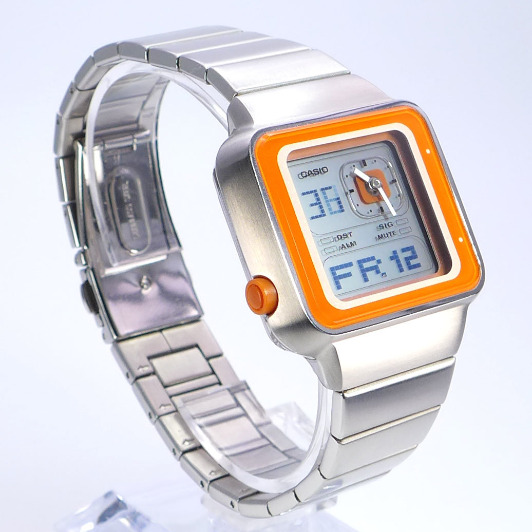 CASIO / カシオ FUTURIST / フューチャリスト LAQ-2000D オレンジ 未