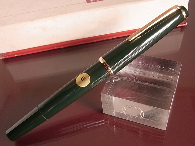 モンブラン 万年筆 14K 0 02388 万年筆｜Yahoo!フリマ（旧 【1960年代】 モンブラン No 32 万年筆 グリーン 14K EF ニブ