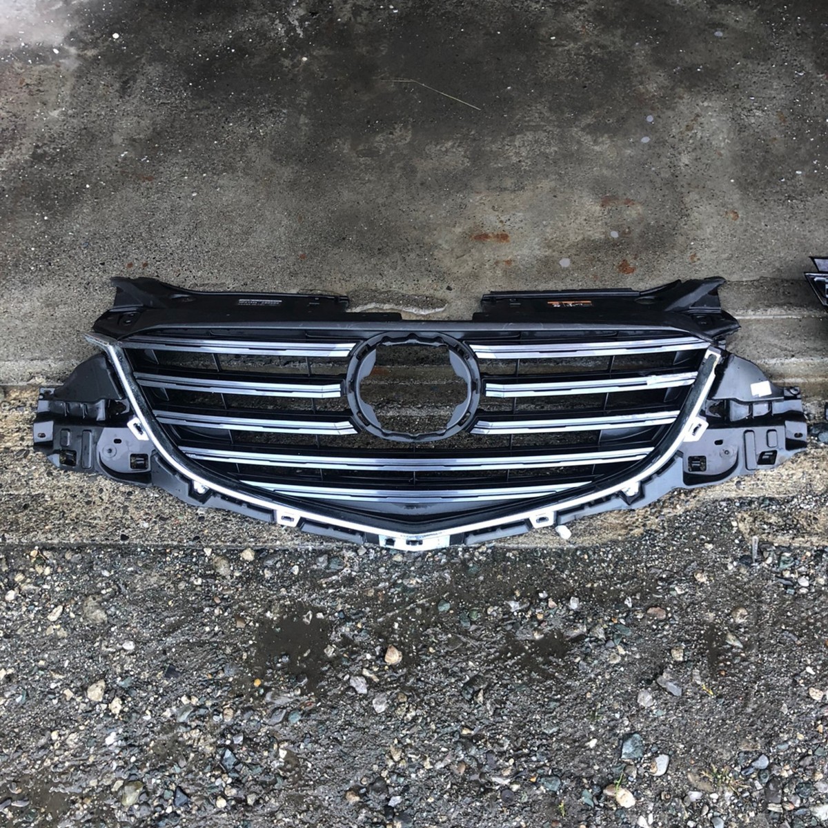 マツダ　CX-5　CX5　KE 後期　純正　フロントグリル　KA0G-50716