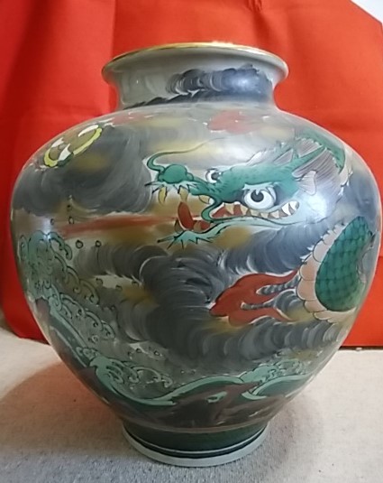 作家一点物日展作家⁄亀井勝花入⁄花瓶黒磁 陶芸家の亀井勝さん死去 瀬戸