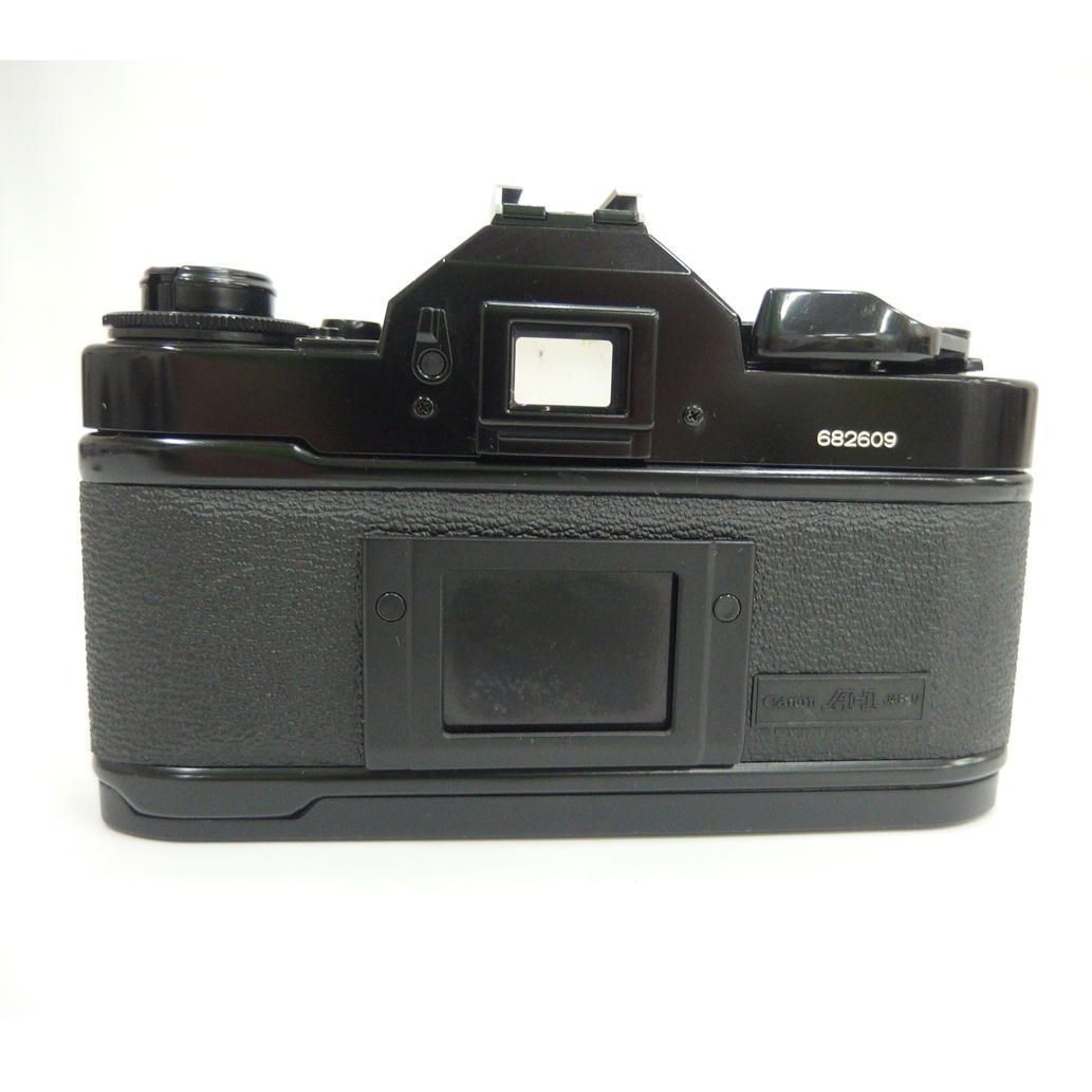 （ジャンク品）Canon A-1 フィルム一眼レフカメラ レンズセット 本体 1円ジャンクCanon キャノン⁄A-1 カメラレンズセット⁄82 A-1
