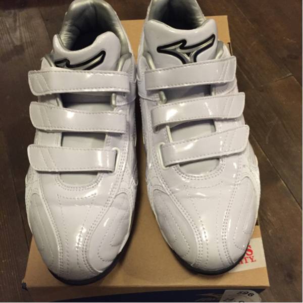 【一度のみ使用送料込み】ミズノ トレーニングシューズ24センチ