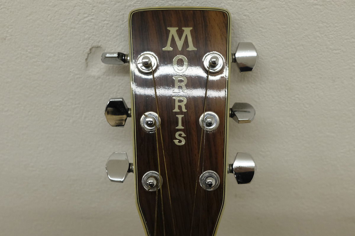 Morris モーリス W-40 アコースティックギター 縦ロゴ ハードケース 