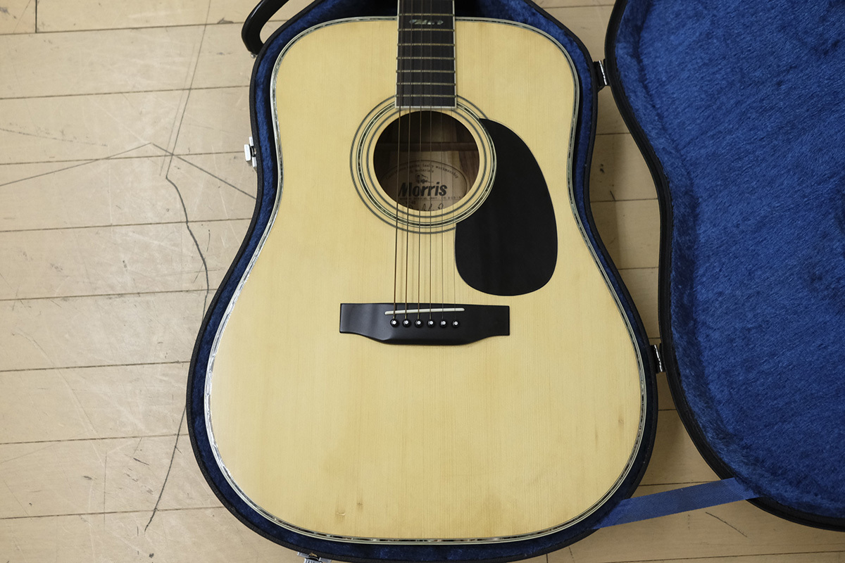 Morris モーリス W-40 アコースティックギター 縦ロゴ ハードケース 