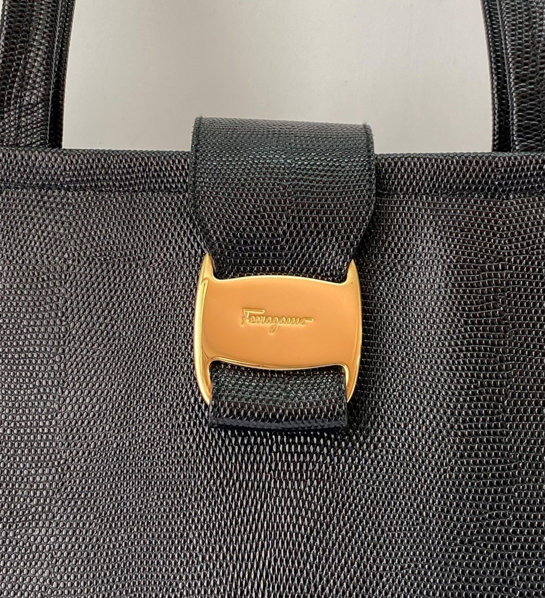 1円 フェラガモ ヴァラ リザード型押し トートバッグ 黒 AJ759