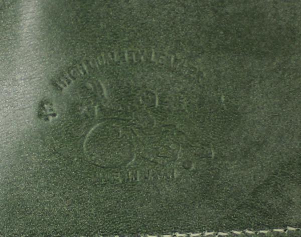 t9782/新品 革蛸 台形ロングブライドルレザーウォレット 財布