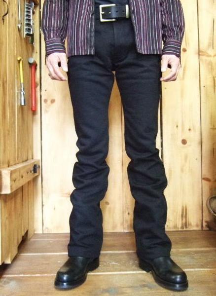 IRON HEART アイアンハート　黒鎧　21OZ 9461Z W31 SALE】アイアンハート 9461Z 21オンス黒鎧ブーツカット 31 ブラック