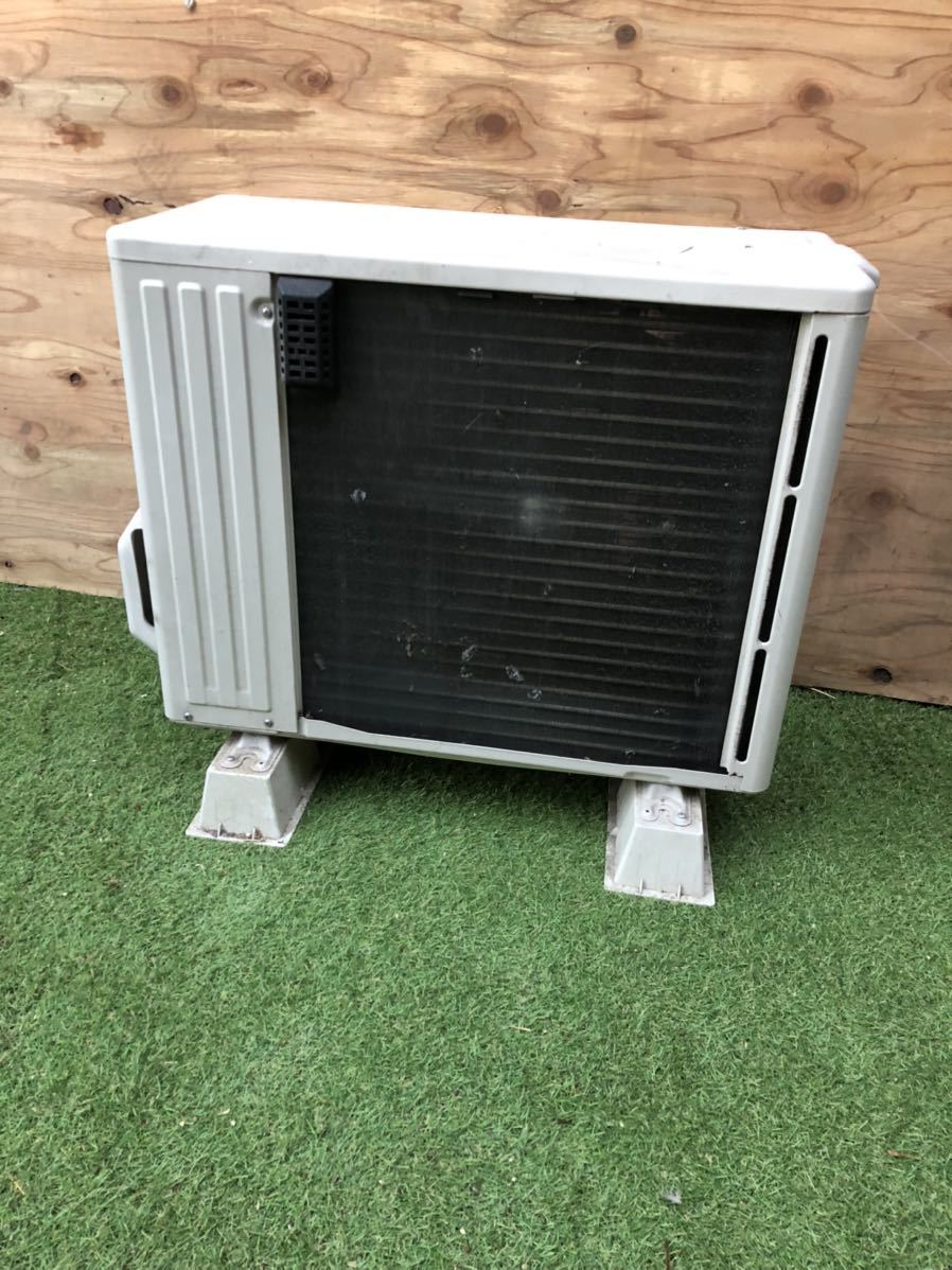 富士通 ルームエアコン 2.2kw 6〜8畳 AS-J22A-W 2011年製