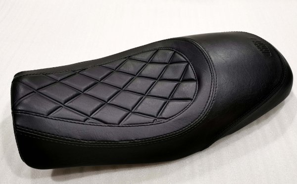 お買い得，定番人気 ヤマハ XSR155用 YAMAHA純正カフェスタイルシート(社外品)｜売買されたオークション情報、yahooの商品情報をアーカイブ公開 - オークファン ヤマハ用