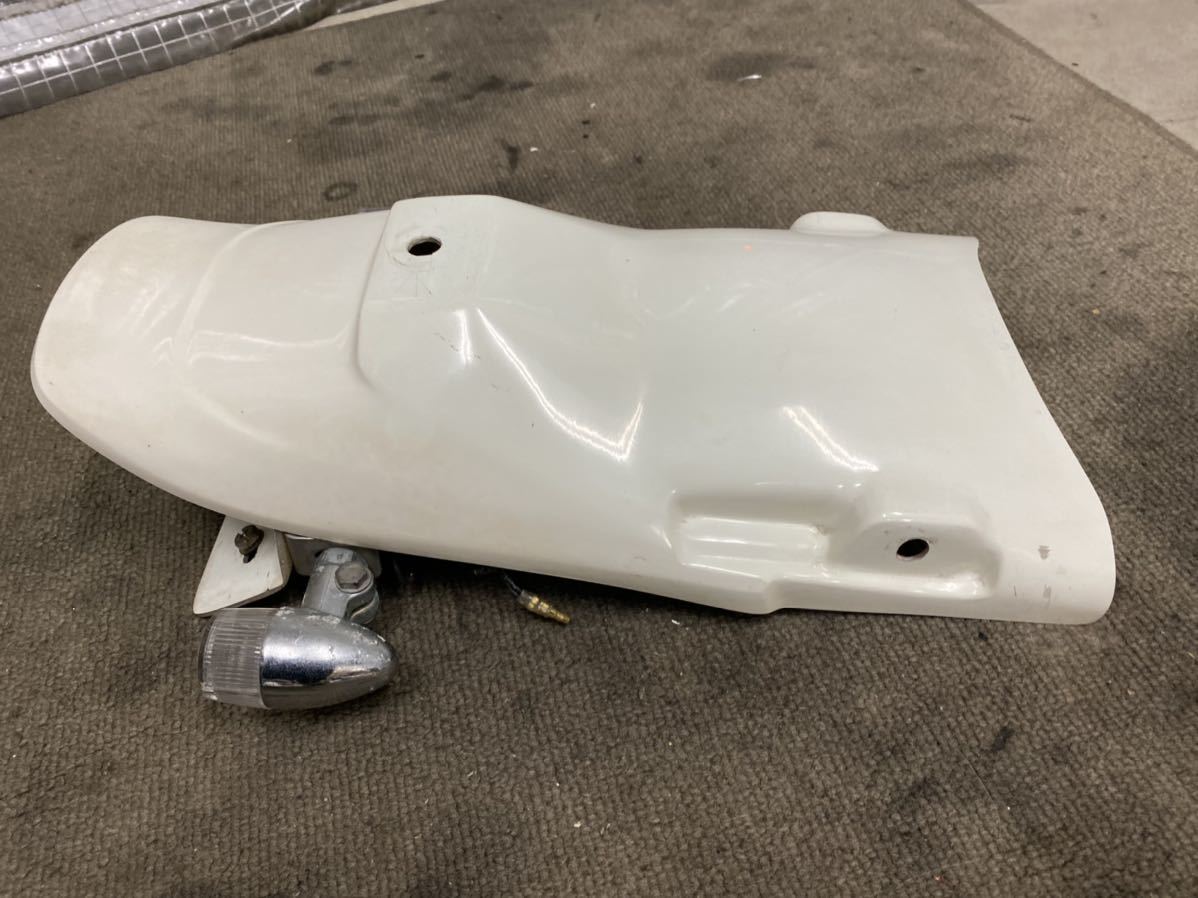 ホンダFTR223用、FRPカスタムショートリアフェンダーテールライト