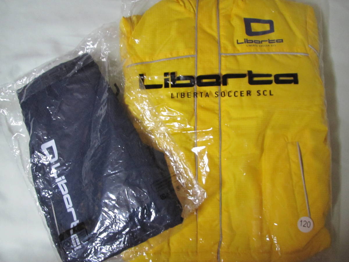 リベルタ　サッカーウェア　セット 帽子　レガース　120 サッカースクール リベルタ 中古 リベルタサッカースクール Liberta