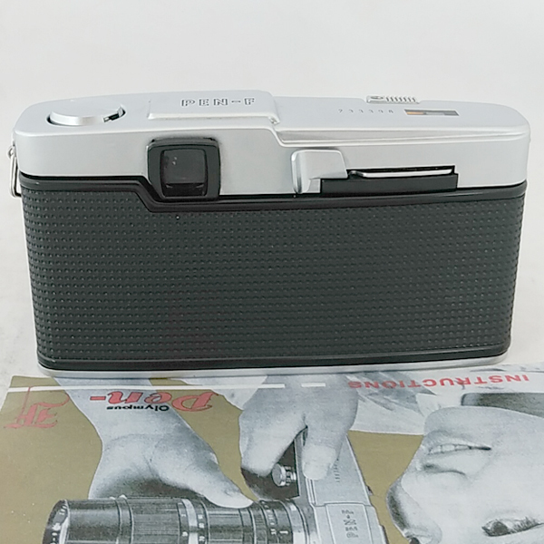 オリンパス OLYMPUS PEN-F 花文字F 38mm F1.8 メーター・ケース付