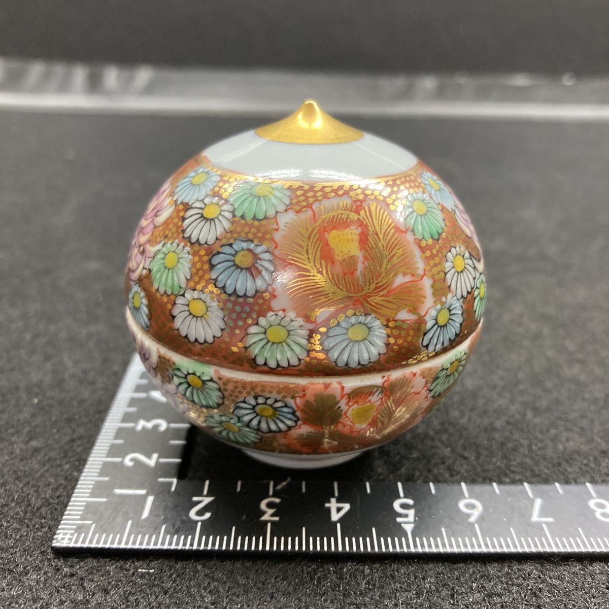 九谷焼き 春画絵盃 杯台付き盃 アンテーク(酒器)|売買された 九谷焼き 春画絵盃 杯台付き盃 アンテーク(酒器)|売買された