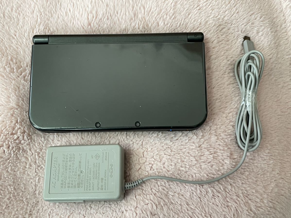任天堂 new Nintendo 3DS LL 起動のみ確認ジャンク 1点＋ 上下分離