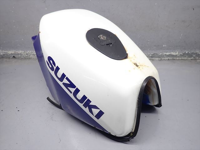 βCV20-4 スズキ RG125ガンマ γ NF11F (S60年式)当時物！ 純正 燃料