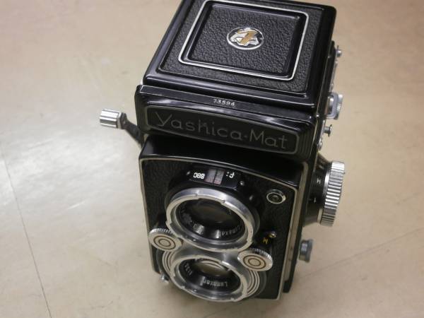 Yashica-Mat 二眼レフカメラ Yashica-Mat カメラ 二眼レフ ヤシカ YASHICA ヤシカ 二眼レフカメラ