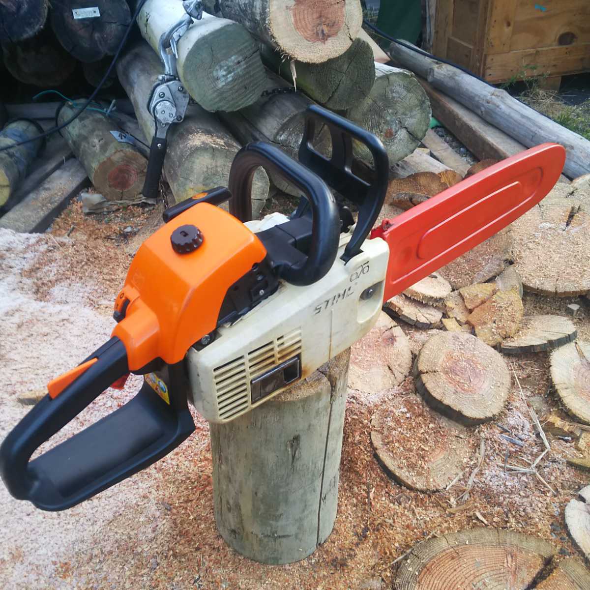 大人気，低価 STIHL 名機プロミニ エンジンチェーンソー MS200 バー35cm エンジン快調(チェーンソー)｜売買されたオークション情報、yahooの商品情報をアーカイブ公開 - オークファン 木工用