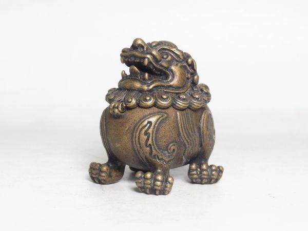 唐物 古銅 獅子 香炉 置物 時代物 骨董 唐獅子 狛犬 香道具 通販モノタロウ 中国古玩 銅製 獅子香炉 唐物 時代 骨董 中国美術