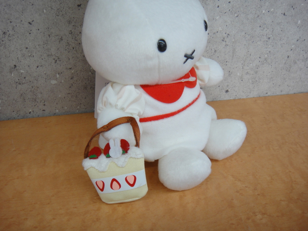 ミッフィー ぬいぐるみ 名古屋限定カフェ セキグチ V21 品 セキグチ miffy ミッフィー スイーツ / 名古屋限定 カフェ 小倉