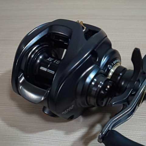 ダイワ スティーズSV TW 1016SV-H【DAIWA/STEEZ】右巻き 良品 TW SV