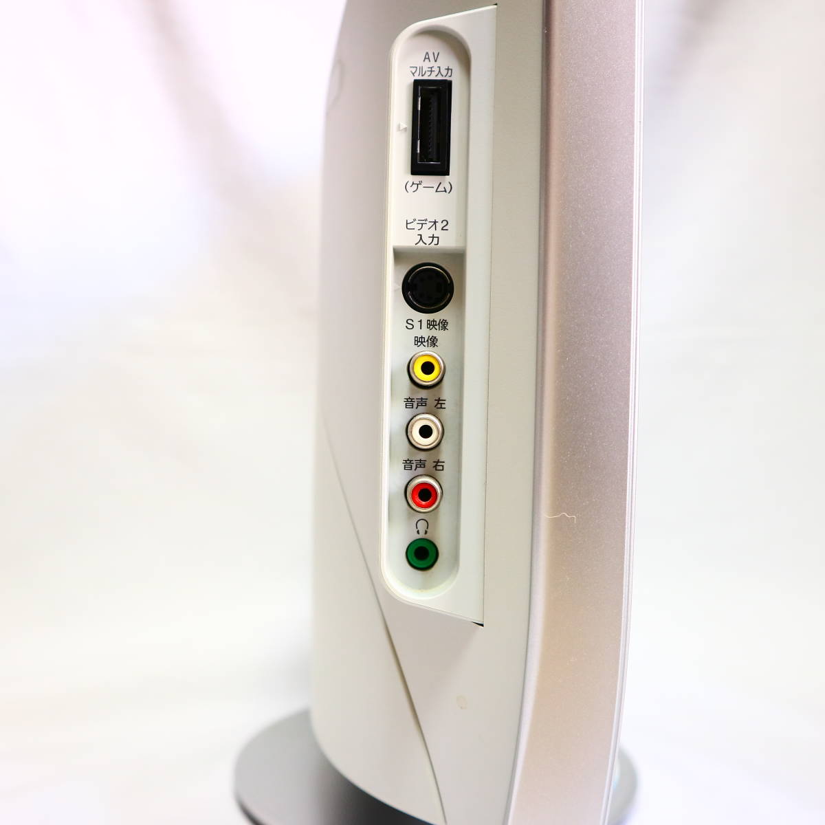 中古TV　KLV-15SP2（ビデオ入力端子で動作確認済み、画面に一部膨れあり） WEGA SONY ソニー [15インチ]の製品画像 液晶ベガ 美品