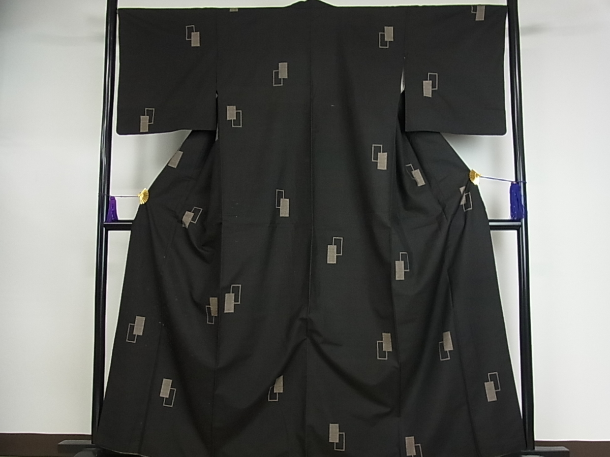 平和屋着物□本場大島紬 地焼き 泥染め 9マルキ 重ね短冊文 松坂屋