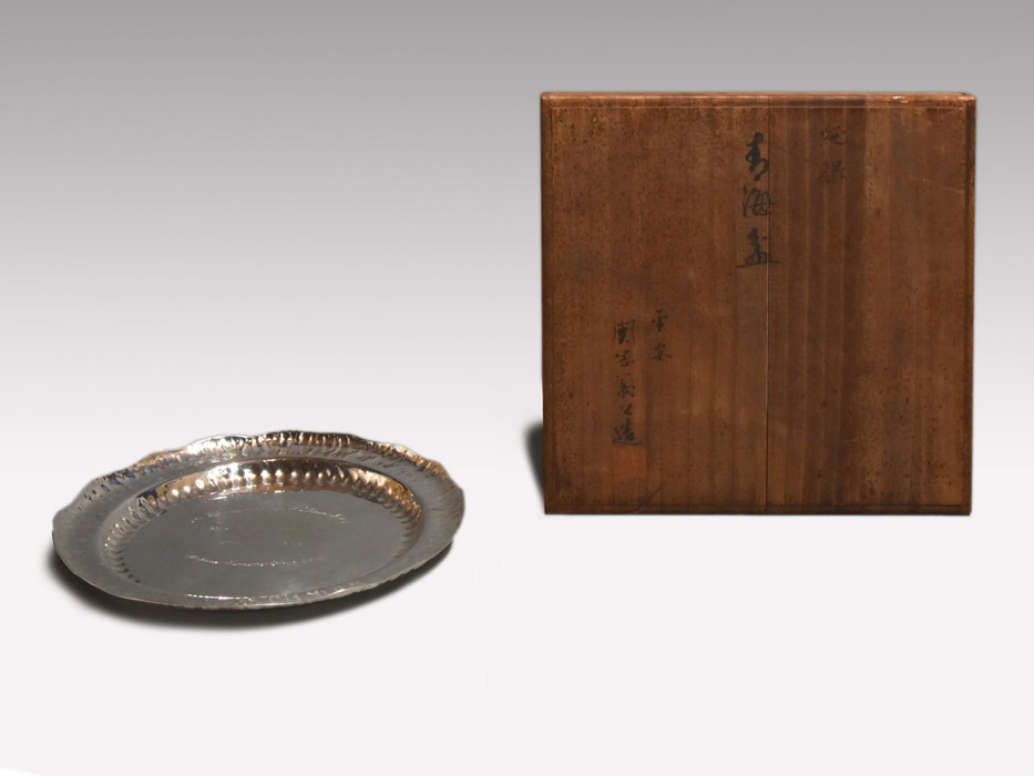 純銀製 平安 関岡義之（造) 共箱 重量：１５０ｇ 記念彫文字有 青海盆 公式通販 生駒製 鎚目銀瓶 フィッシュマン 10.1M VENDAVAL ベンダバール10.1M 巾筒 30m