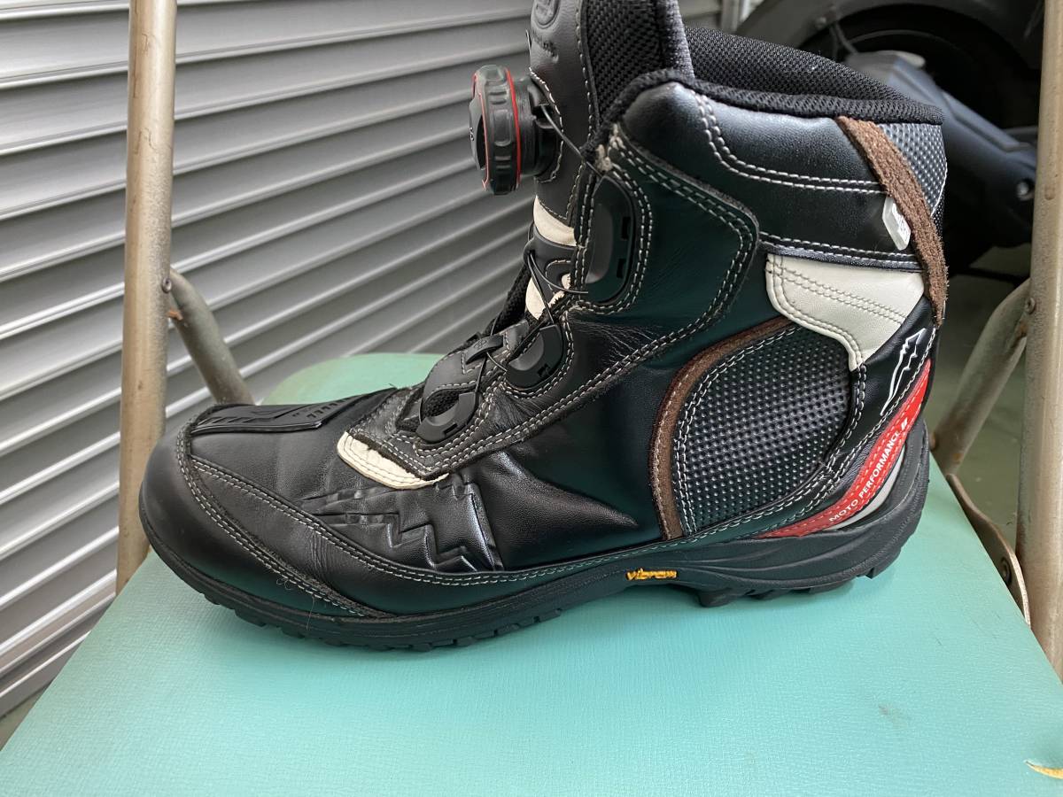 クシタニ K-4577 全天候型ブーツ アドーネシューズ ADONE SHOES BOA機能付き 26.0cm 一度北海道ツーリングと数回ショートツー使用のみです