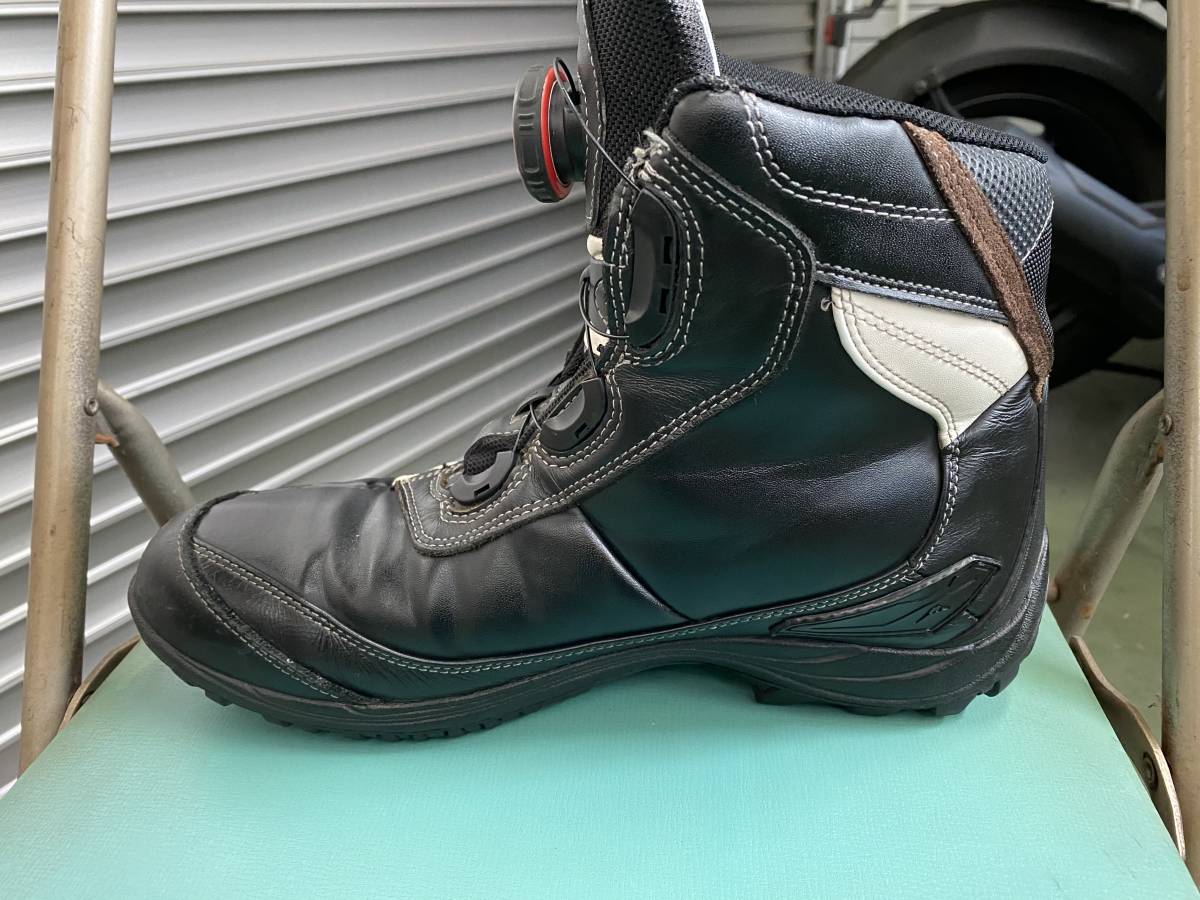 クシタニ K-4577 全天候型ブーツ アドーネシューズ ADONE SHOES BOA機能付き 26.0cm 一度北海道ツーリングと数回ショートツー使用のみです