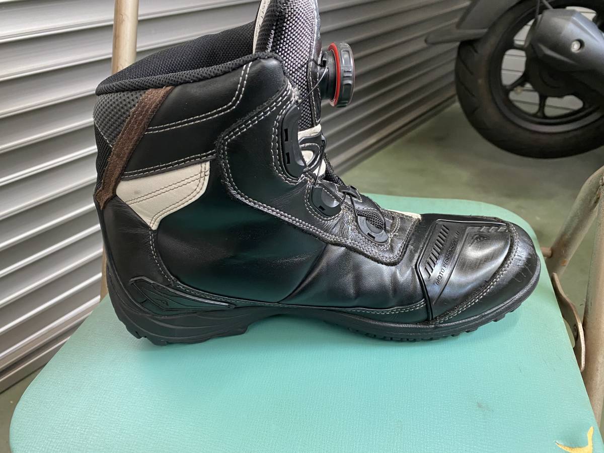 クシタニ K-4577 全天候型ブーツ アドーネシューズ ADONE SHOES BOA機能付き 26.0cm 一度北海道ツーリングと数回ショートツー使用のみです