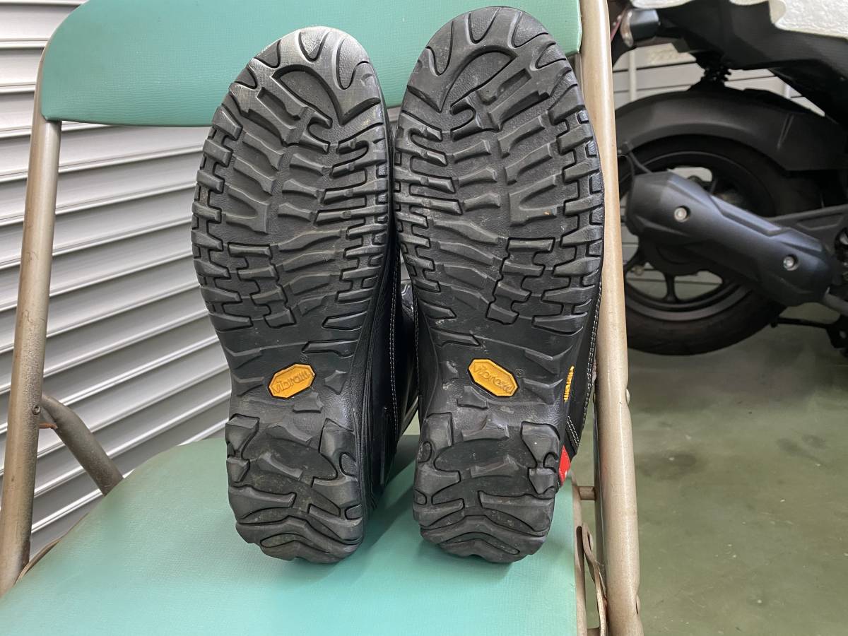 クシタニ K-4577 全天候型ブーツ アドーネシューズ ADONE SHOES BOA機能付き 26.0cm 一度北海道ツーリングと数回ショートツー使用のみです