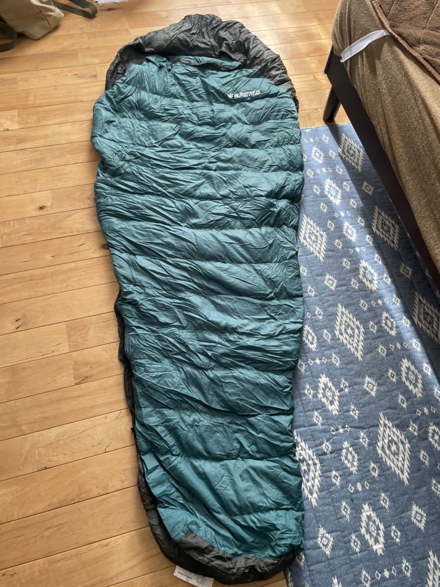 KERMA ダウンシェラフ　ビバーク　マミー型　寝袋　検)mont-bell スノーピーク　ナンガ　イスカ 寝袋 シュラフ マミー型 Rockの冬用寝袋 マミー型なのに出入りが簡単！手足が出せて動けるBears Rockの冬用マミー型寝袋