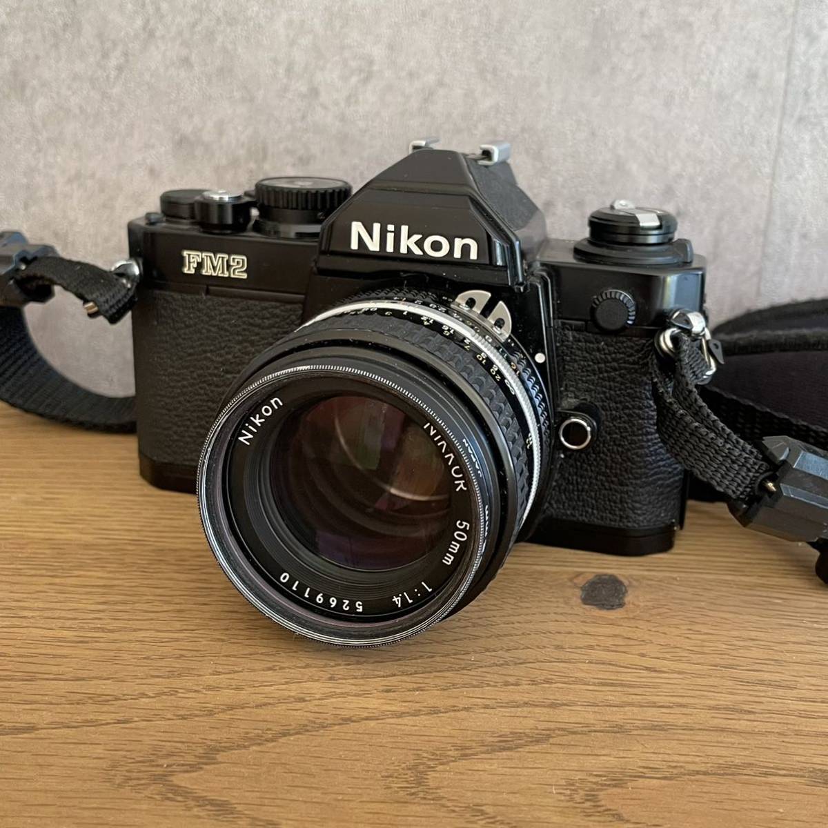 送料無料 Nikon ニコン FM2 ボディ 本体 ブラック 黒 / MD-12 モーター