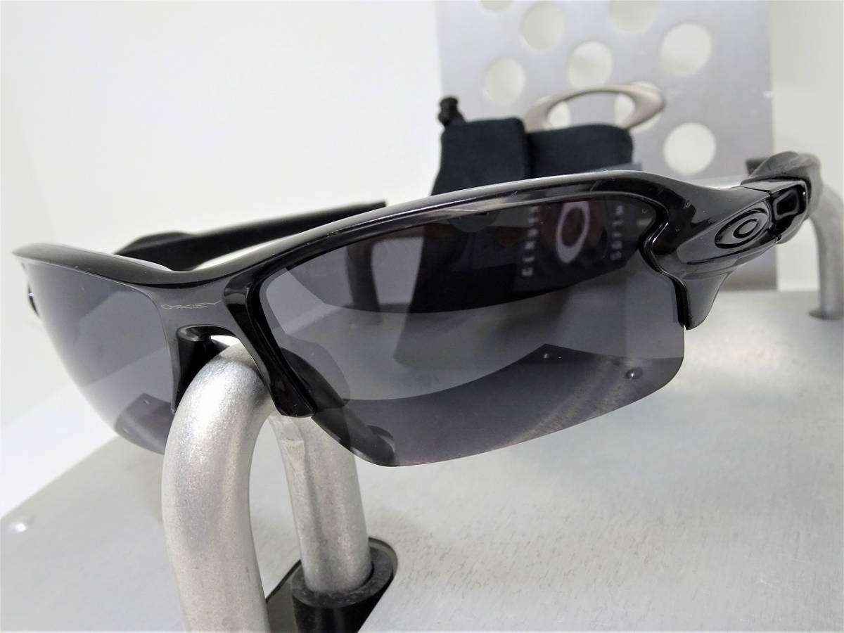 偏光 Flak2 0 フラック オークリー Oakley サングラス アイウェア ゴルフ ロードバイク スノボ ボード 野球 釣り Blkk セル プラスチックフレーム 売買されたオークション情報 Yahooの商品情報をアーカイブ公開 オークファン Aucfan Com