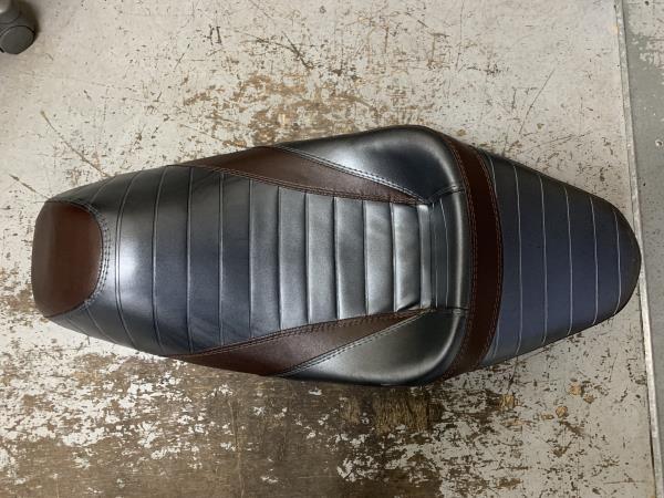 PCX125 JF28 社外シート ◇ 破れなし 純正 シート PCX125 pcx125 honda