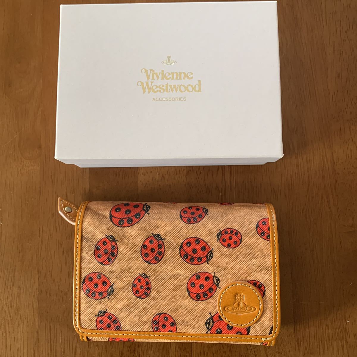 ヴィヴィアンウエストウッド Vivienne Westwood 2つ折り財布 てんとう  