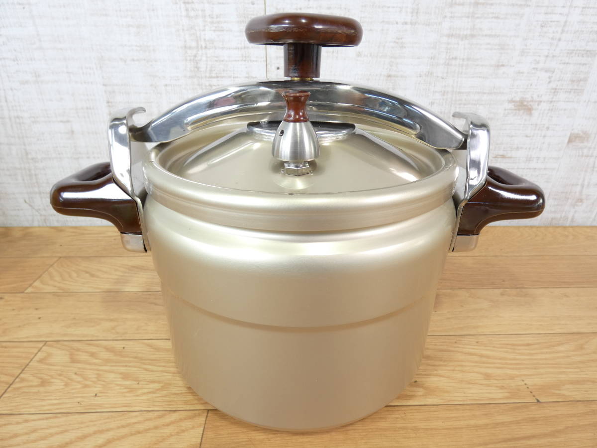 Cooking Pro 電気圧力鍋 3.2L 赤　レッド クッキングプロV2 未使用・未開封】 IRIS OHYAMA アイリスオーヤマ 電気圧力鍋 PC-MA2