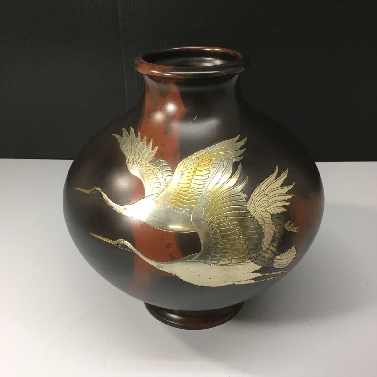 真峰作 : 花器花瓶飾壺 双鶴彫金 青銅 ブロンズ 製 高岡 | 花器