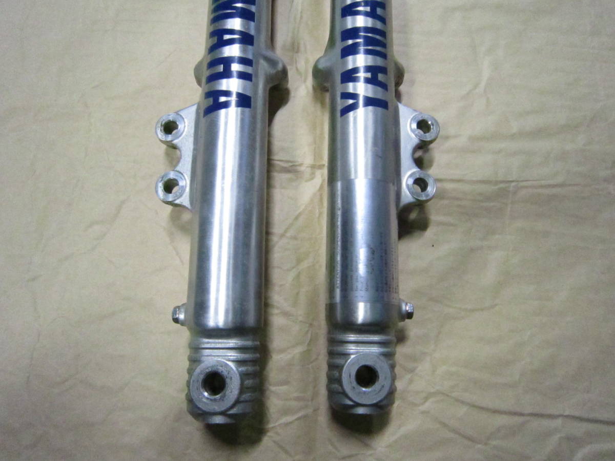 RZ250R 29L フロントフォーク左右 中古 φ35 ジャンク 点錆 微かに