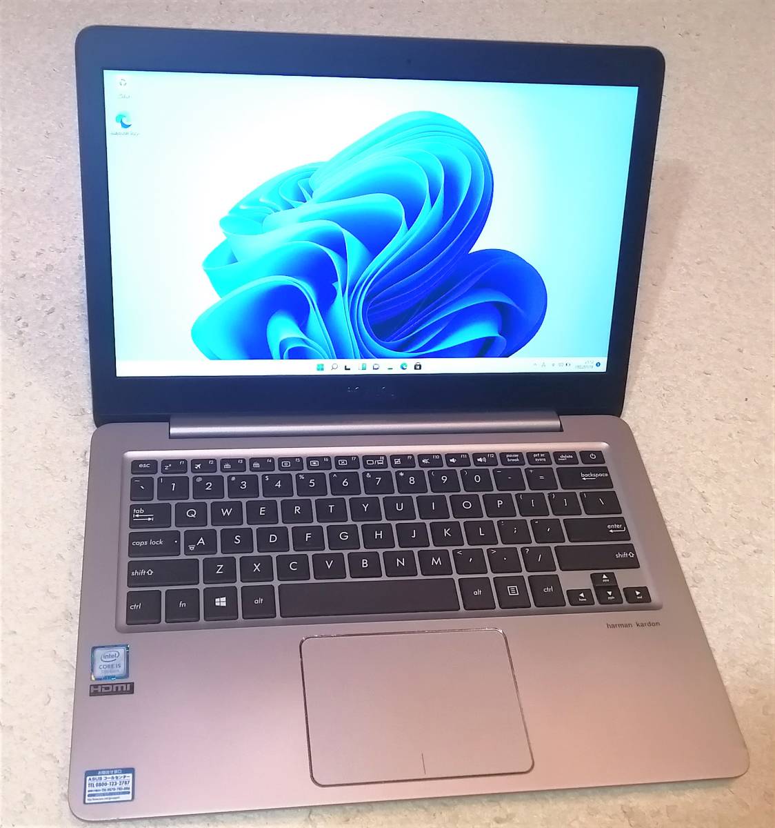 ASUS Zenbook BX310UA ZenBook 13.3 : グレー (Core i3⁄8G⁄HDD BX310U