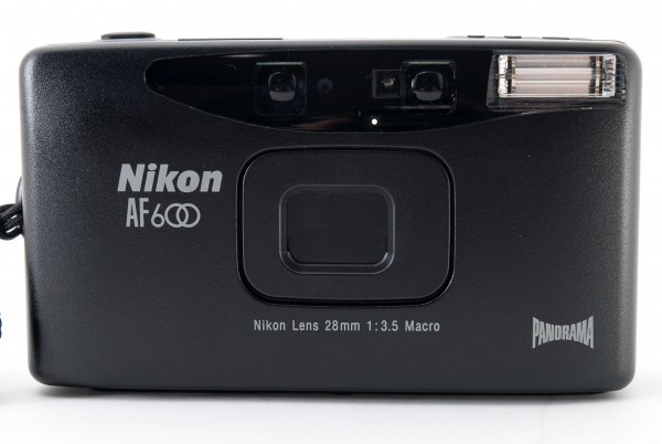 ★極上美品★ Nikon ニコン AF600 コンパクトフィルム パノラマ 28mm F3.5 MACRO マクロ #917113 AF600 Nikon コンパクトフィルムカメラ コンパクトフィルム 外観特上級Nikon 品