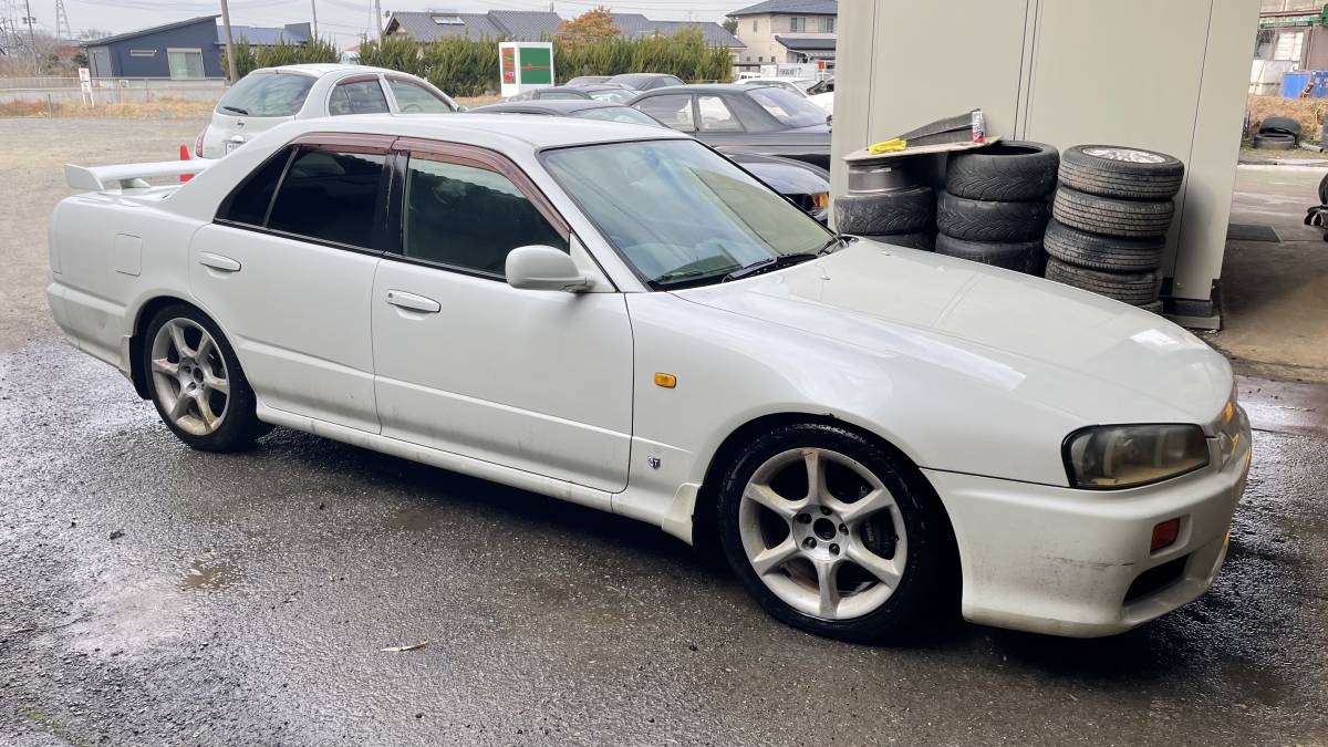 訳あり車両 日産 スカイライン Er34 ターボ At 書類あり 水没車両 部品取り レストアベースに スカイライン 売買されたオークション情報 Yahooの商品情報をアーカイブ公開 オークファン Aucfan Com