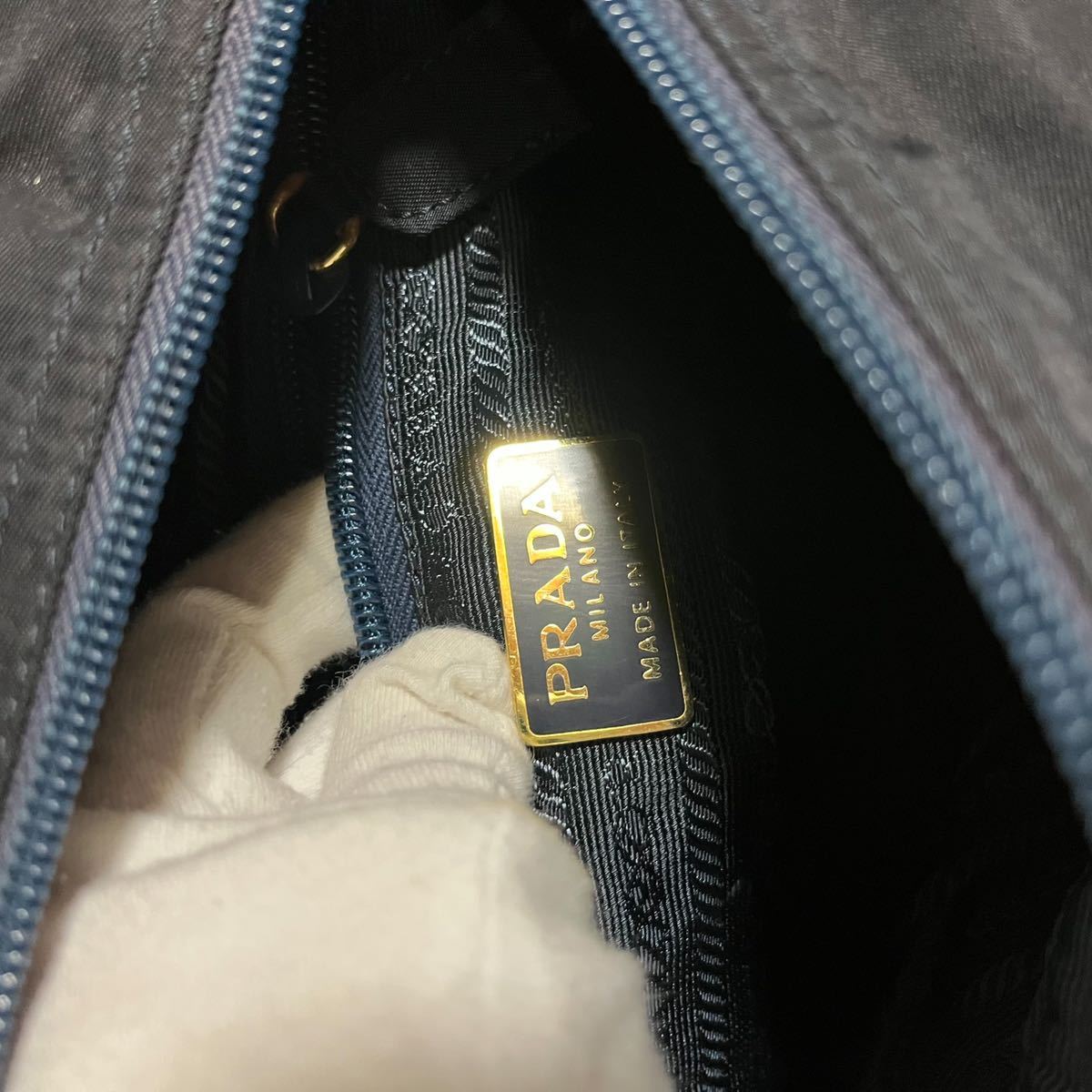 □ 1円 □ 美品 PRADA プラダ 三角プレート ナイロン ゴールド メタル