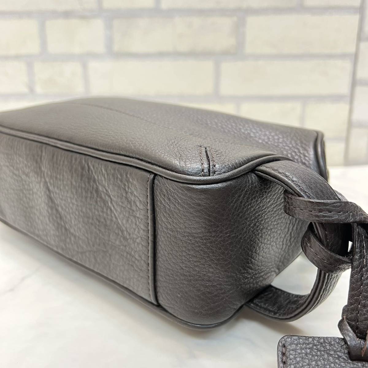 未使用 PELLE MORBIDA ペッレ モルビダ シュリンクレザー セカンドバッグ 牛革 レザー クラッチバッグ ブラウン 茶 本革 メンズ MORBIDA PELLE ペッレモルビダ ショルダーバッグ 袋付き オレンジ