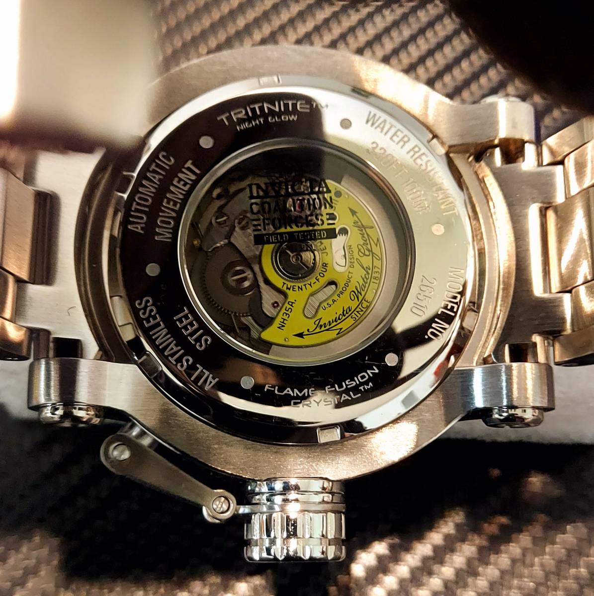 インビクタ/INVICTA ドラゴン ☆人気モデル☆ シルバー 自動巻き 裏 