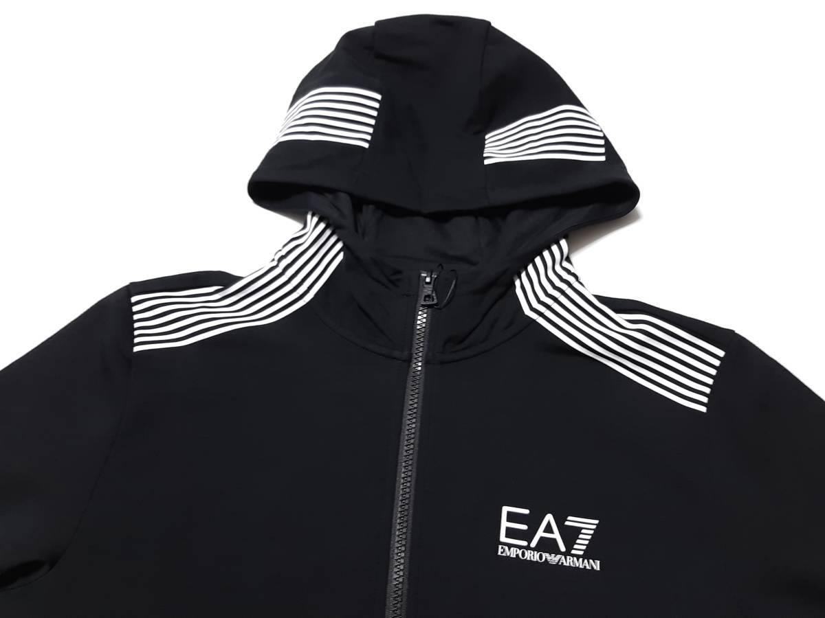 新品] EA7 / EMPORIO ARMANI ハーフジップとなる【メンズ・スウェット 